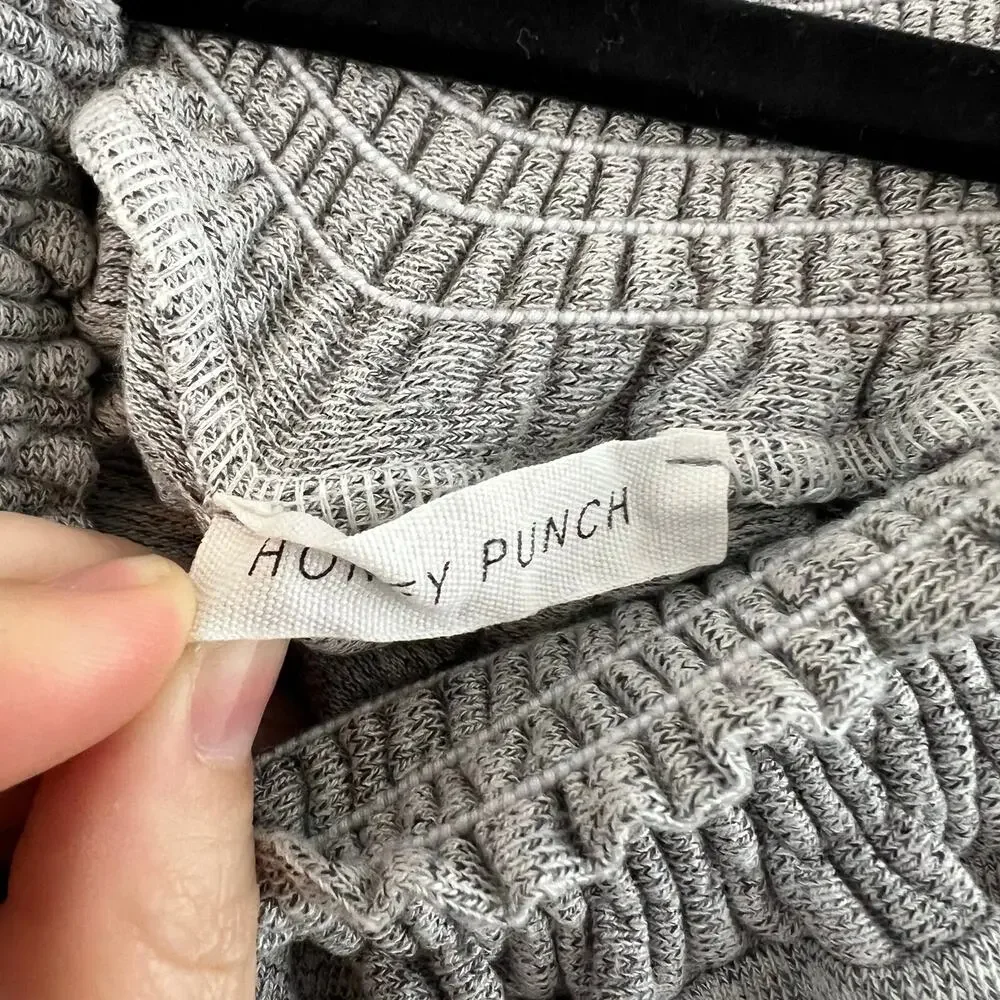 Honey Punch Heather Gray Off Shoulder Knit Top Size S